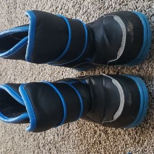 Toddler boy snow boot